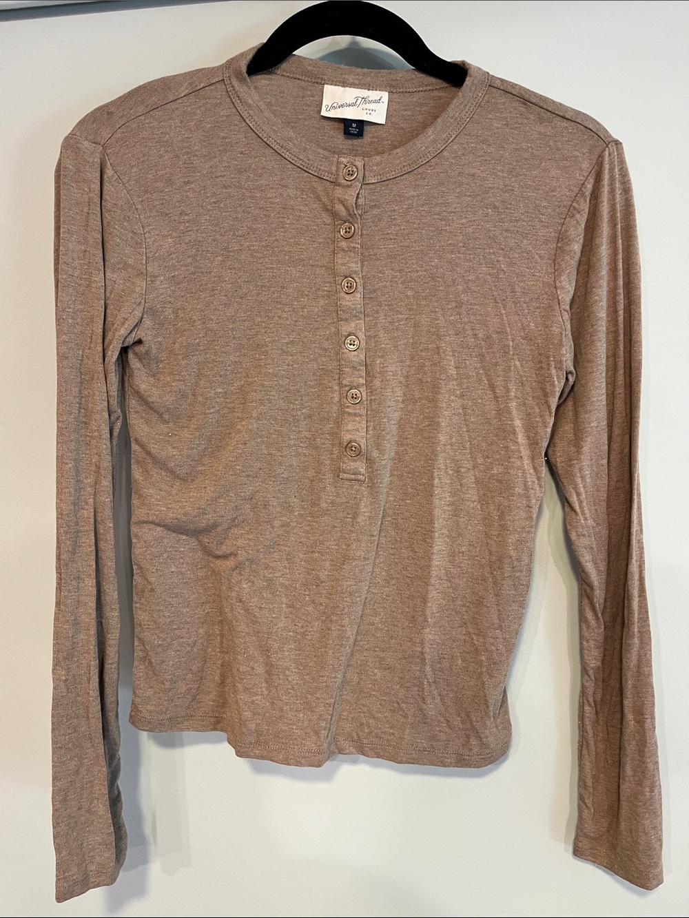 Universal Thread Brown Button-Front Long Sleeve Henley Top Women’s Medium